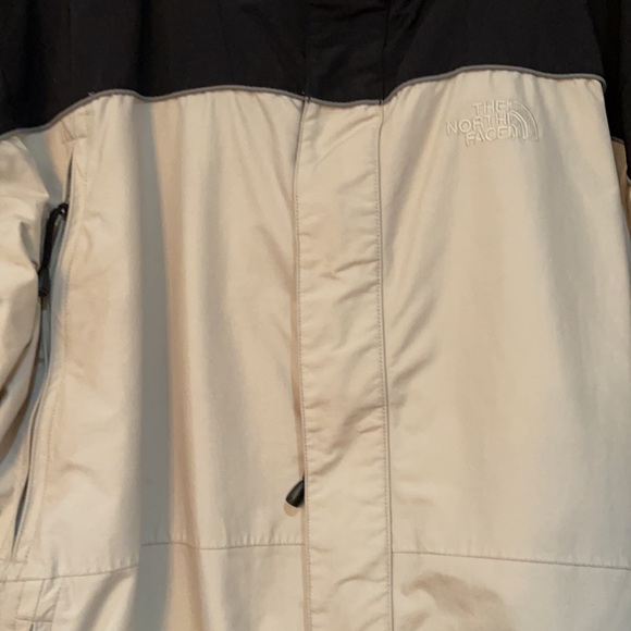 The North Face HyVent parka - Picture 3 of 7